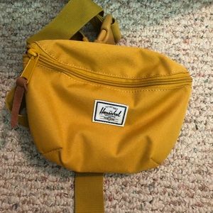 Herschel fanny pack
